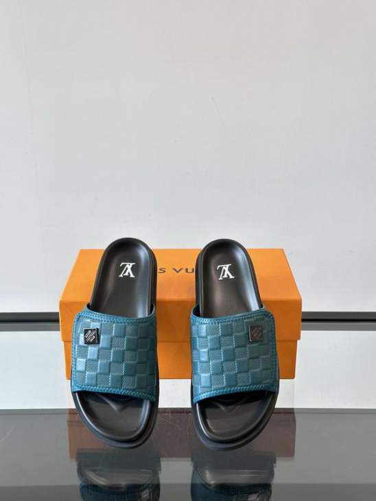 Picture of Louis Vuitton Slippers _SKULVsz38-46jyh0906756